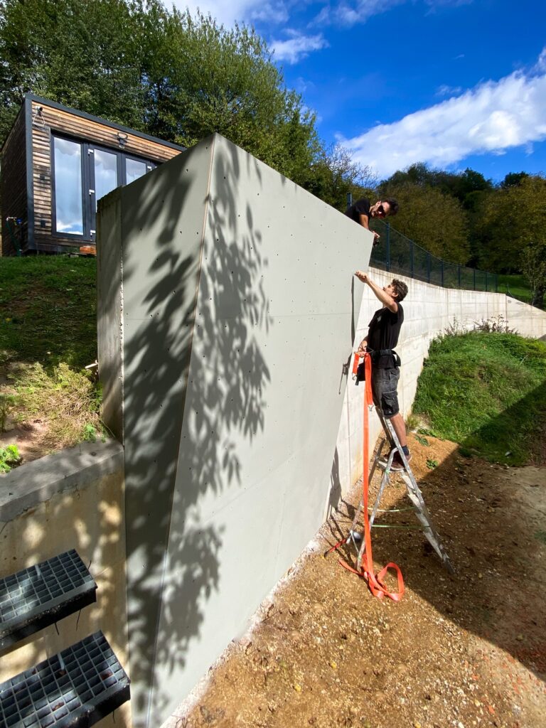 Lezecká stena na dvore